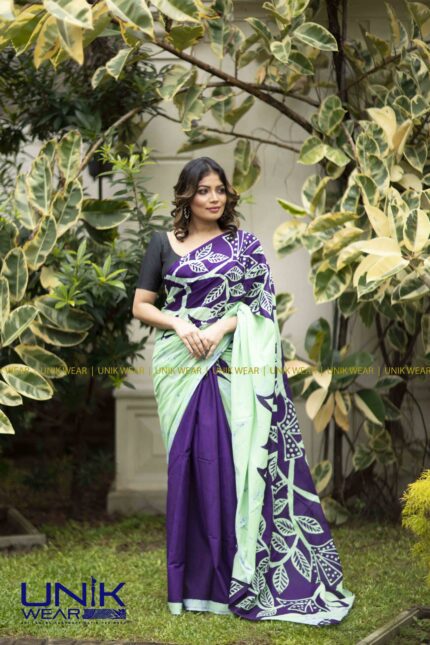 LIGHT GREEN & PURPLE SRI LANKAN HANDMADE COTTON BATIK SAREE 2174