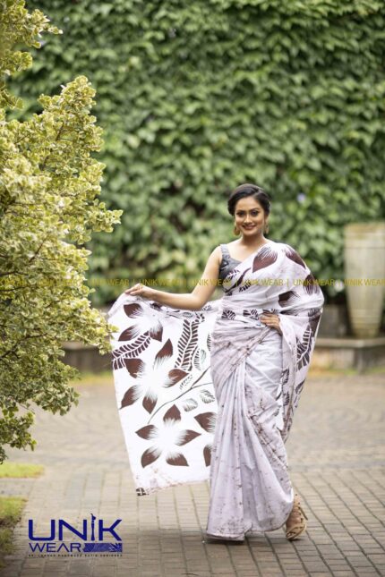 WHITE & BROWN SRI LANKAN HANDMADE COTTON BATIK SAREE 2176
