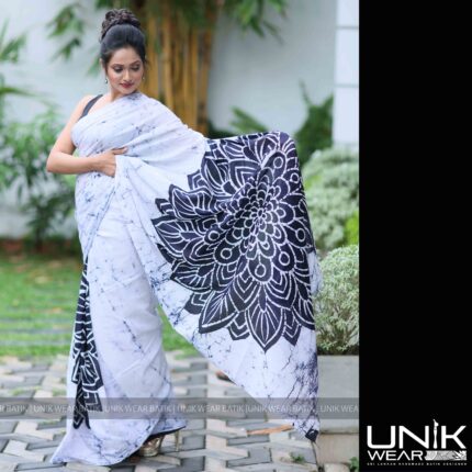 BLACK & WHITE SRI LANKAN HANDMADE COTTON BATIK SAREE 2151