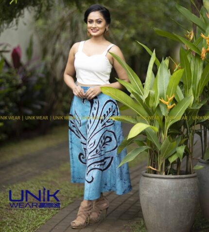 WHITE AND BLUE BATIK SKIRT S002