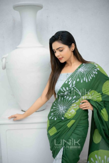 Modern Handcrafted Batik Saree E3924