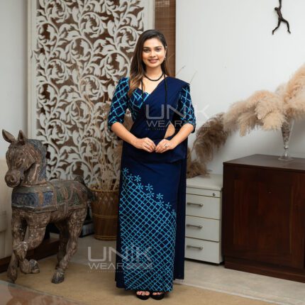 Handcrafted Cotton Batik Saree 2621 - Blue Saree