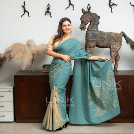 Handcrafted Cotton Batik Saree 2625 - Light blue saree