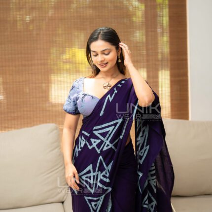 Handcrafted Cotton Batik Saree 2629 - Purple saree