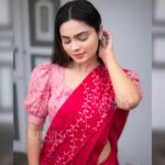 Handcrafted Cotton Batik Saree 24134 - Hot pink saree - Image 4