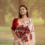Handcrafted Cotton Batik Saree 2640 - Red saree