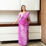 Handcrafted Cotton Batik Saree 2646 - Pink saree - Image 3