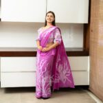 Handcrafted Cotton Batik Saree 2646 - Pink saree
