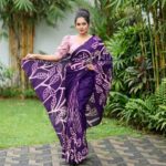 Handcrafted Cotton Batik Saree 2144 - Pink and purple saree - Image 2