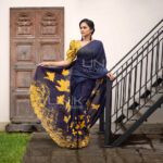 Handcrafted Cotton Batik Saree 2147 - Blue and yellow saree