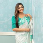 Handcrafted Cotton Batik Saree 2259 - White and apple green saree - Image 3