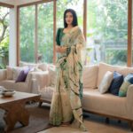 Handcrafted Cotton Batik Saree 24125 - Beige and green saree - Image 4
