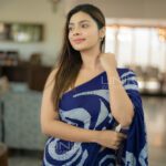 Handcrafted Cotton Batik Saree 2484 - Blue and light ash saree - Image 4