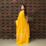 Handcrafted Cotton Batik Saree 2650 - Yellow and white saree - Image 3
