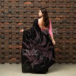 Handcrafted Cotton Batik Saree 2654 - Pink and black saree - Image 3