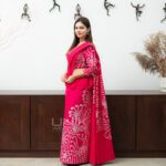 Handcrafted Cotton Batik Saree 2657 -  Hot pink and white saree - Image 3