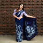 Handcrafted Cotton Batik Saree 2658 - Blue and pastal pink saree - Image 2