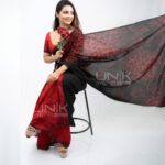 Handcrafted Cotton Batik Saree 2508 - Red and black saree - Image 2