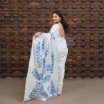 Handcrafted Cotton Batik Saree 2665 - White and blue saree - Image 3