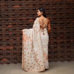 Handcrafted Cotton Batik Saree 2669 - White and orange saree - Image 3