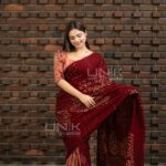 Handcrafted Cotton Batik Saree 2677 - Maroon and Warm Beige Saree - Image 4