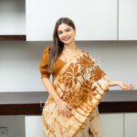 Handcrafted Cotton Batik Saree 2679 - Mustard Brown and Beige Saree - Image 3
