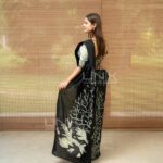 Handcrafted Cotton Batik Saree 2686 - Black and Sage Green Saree - Image 3