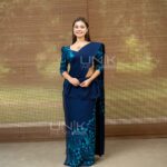 Handcrafted Cotton Batik Saree 2688 - Navy Blue and Turquoise Blue Saree - Image 2