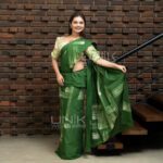 Handcrafted Cotton Batik Saree 2691 - Forest Green and Cream saree - Image 2