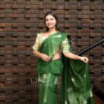Handcrafted Cotton Batik Saree 2691 - Forest Green and Cream saree - Image 4