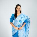 Handcrafted Cotton Batik Saree 2698 - Sky Blue and Off White Saree - Image 4