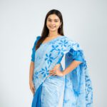 Handcrafted Cotton Batik Saree 2698 - Sky Blue and Off White Saree - Image 5