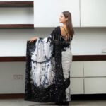Handcrafted Cotton Batik Saree L0004 - Black and Off White Saree (Limited) - Image 3