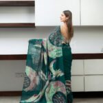 Handcrafted Cotton Batik Saree L0011 - Green and Dark Red Saree (Limited) - Image 3