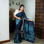 Handcrafted Cotton Batik Saree L0012 - Blue Saree (Limited) - Image 2