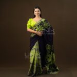 Handcrafted Cotton Batik Saree 26106 - Navy Blue and Lime Green Saree - Image 2