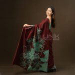 Handcrafted Cotton Batik Saree 26108 - Maroon and Mint Green Saree - Image 3