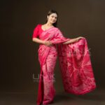 Handcrafted Cotton Batik Saree 26109 - Hot Pink and Light Pink Saree - Image 2